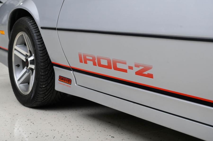 Детали экстерьера Chevrolet Camaro Z28 IROC-Z (1FP87) 1985 года  (фото 47 из 124)